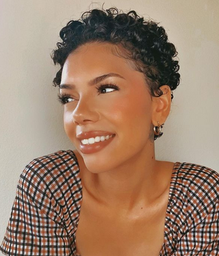 How To Prepare Your Curly Hair For Your Next Cut