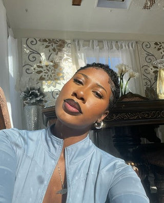 12 Low-Maintenance Hairstyles For Short Curly Natural Hair