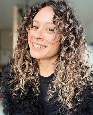 7 Tips For Styling Thin Curly Hair